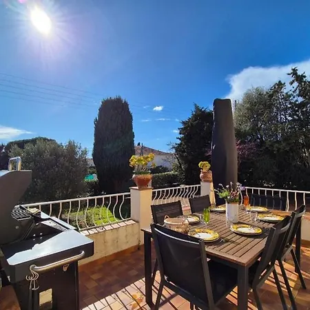 בית נופש Maison Familliale, Vaste Jardin Proche Et Centre